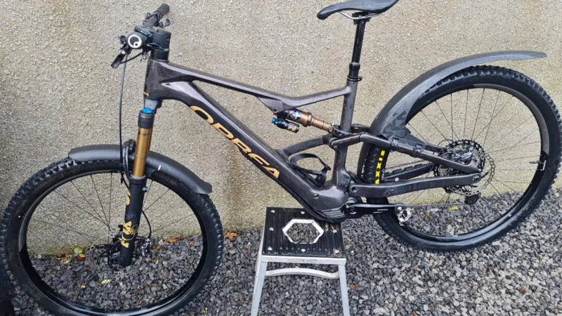 Rise LT M10 630w Cosmic Carbon View - Golden Sand With Extras our own Test Bike -150Miles-1